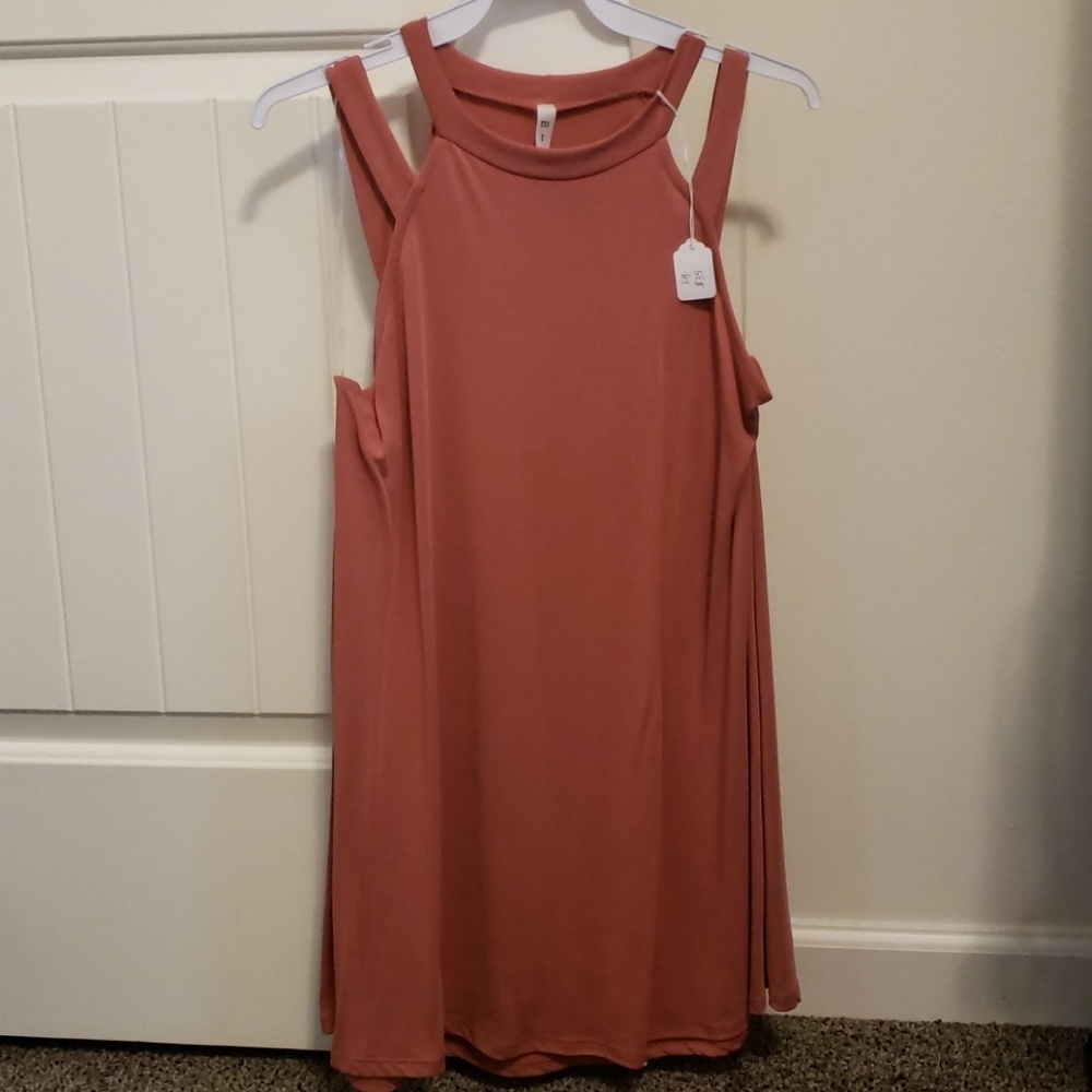 Cut Out Tunic Tank